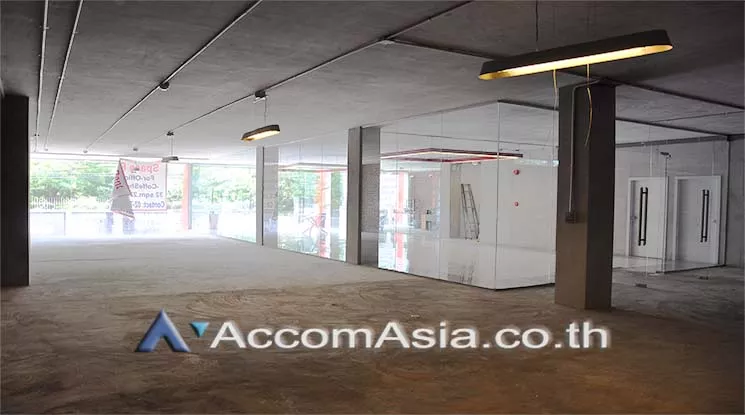  1  Office Space For Rent in Sukhumvit ,Bangkok BTS Ekkamai at Office Space For Rent AA11619